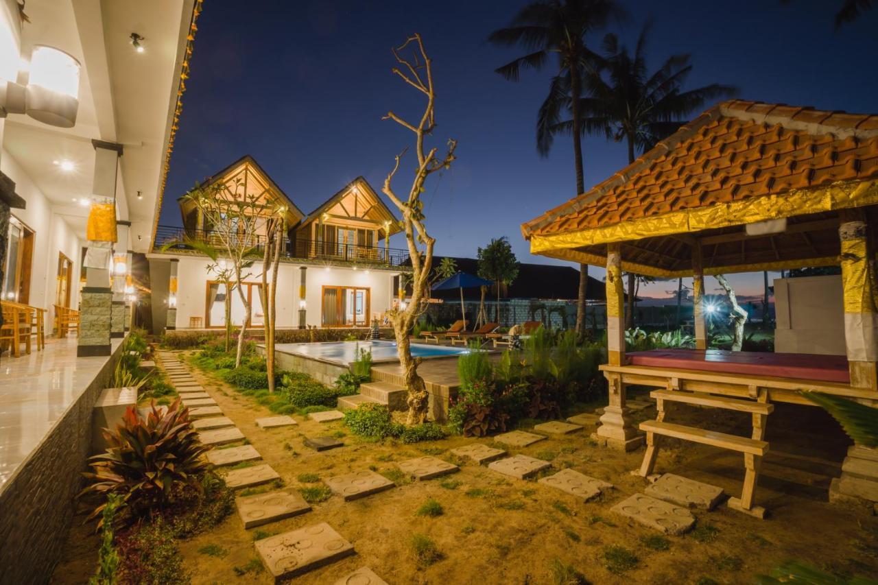 Pi Karya Beach Batununggul Exteriör bild